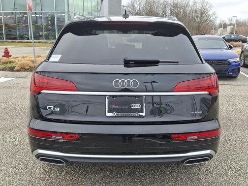 2022 Audi Q5 45 S line Premium Plus