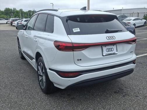 2025 Audi Q6 e-tron Premium