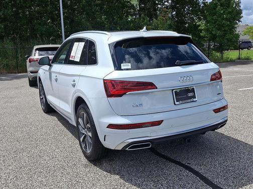 2023 Audi Q5 45 S line Premium Plus