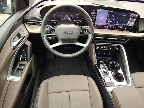 2025 Audi Q5 Premium TFSI quattro S tronic