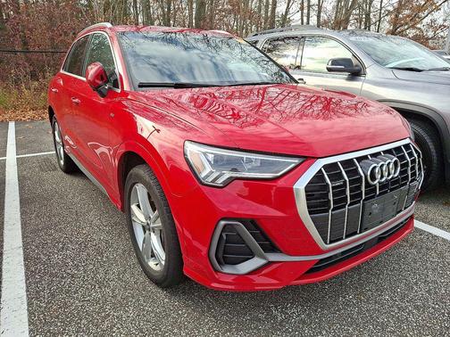 2023 Audi Q3 45 S line Premium Plus