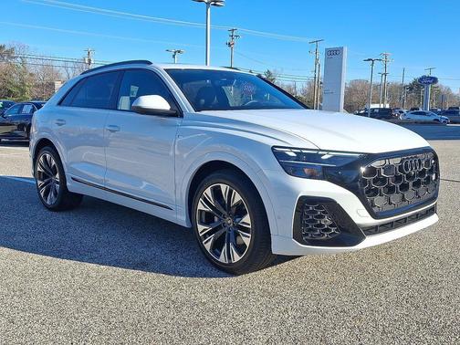 2026 Audi Q8 55 Premium Plus
