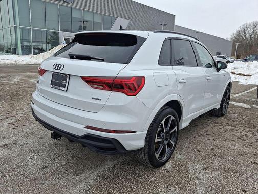 2025 Audi Q3 45 S line Premium Plus