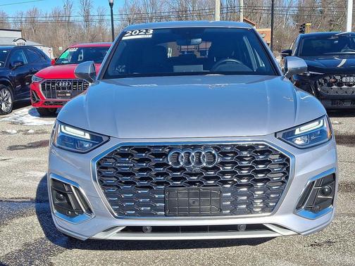 2023 Audi Q5 45 S line Premium Plus