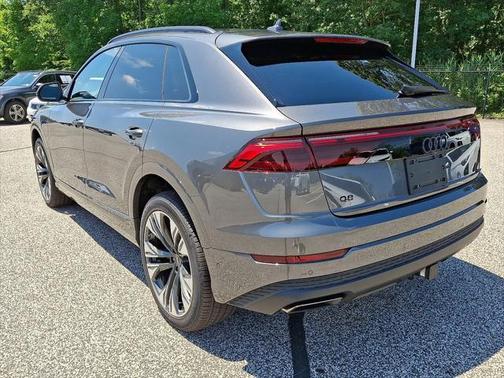 2025 Audi Q8 55 Premium Plus