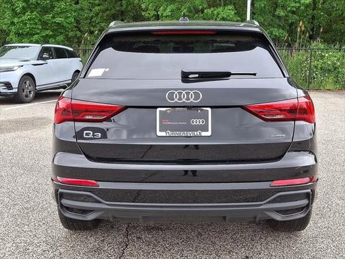 2024 Audi Q3 Premium Plus