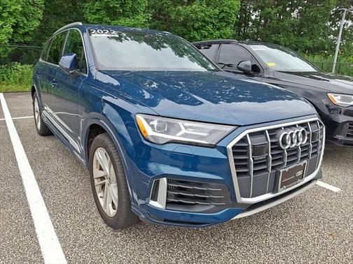 2022 Audi Q7 55 Premium Plus