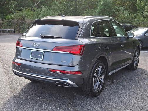 2024 Audi Q5 45 S line Premium