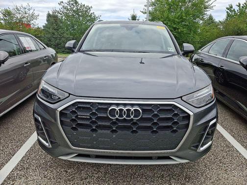 2024 Audi Q5 45 S line Premium