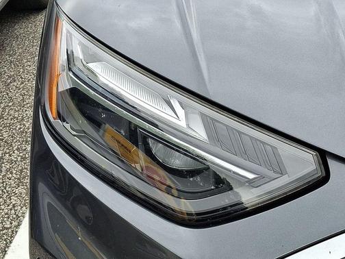 2024 Audi Q5 45 S line Premium