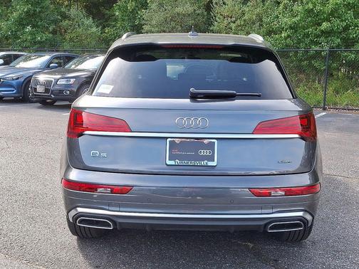2024 Audi Q5 45 S line Premium