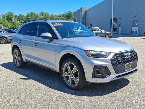 2025 Audi Q5 45 S line Premium