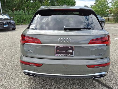 2023 Audi Q5 45 S line Premium