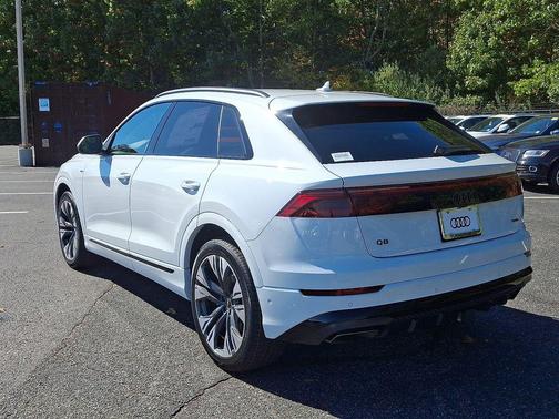 2026 Audi Q8 