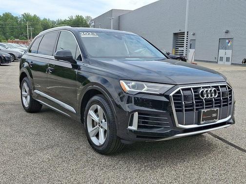 2023 Audi Q7 55 Premium