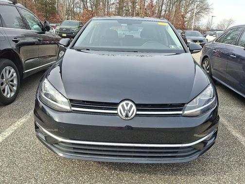 2018 Volkswagen Golf TSI S