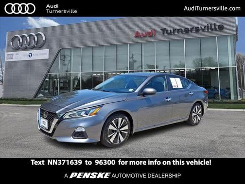 2022 Nissan Altima 2.5 SV