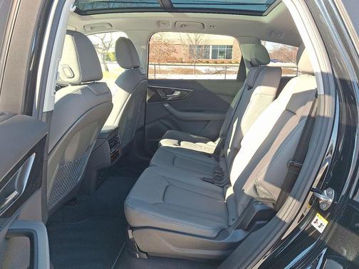 2026 Audi Q7 55 Premium Plus