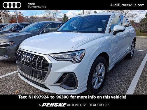 2022 Audi Q3 45 S line Premium Plus