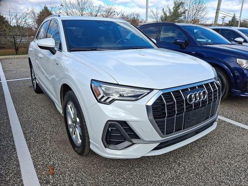 2022 Audi Q3 45 S line Premium Plus