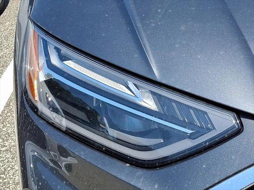 2022 Audi Q5 45 S line Premium