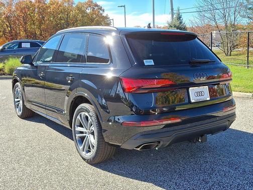 2026 Audi Q7 45 Premium