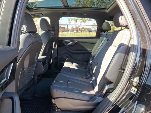 2026 Audi Q7 45 Premium