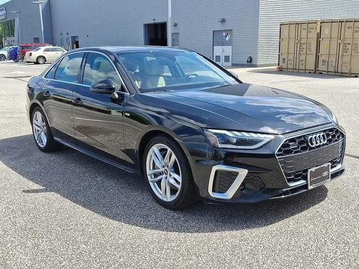 2023 Audi A4 45 S line Premium