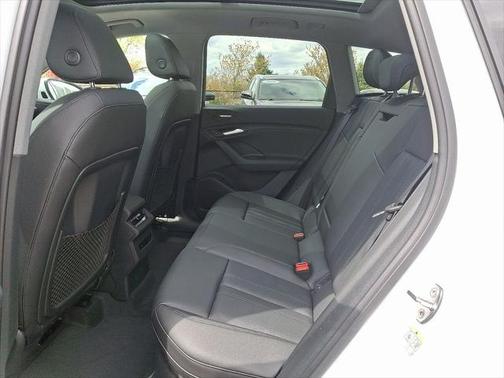 2025 Audi Q6 e-tron Premium