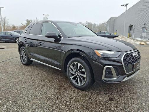 2023 Audi Q5 45 S line Premium