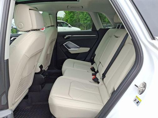 2025 Audi Q3 Premium
