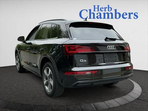 2025 Audi Q5 Premium Plus 40 TFSI quattro S tronic