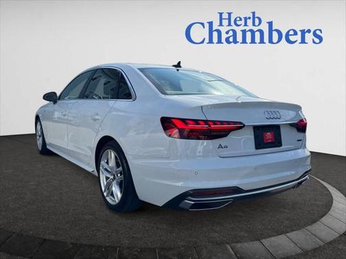2022 Audi A4 Premium Plus 45 TFSI S line quattro S tronic