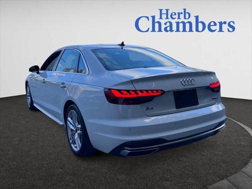 2023 Audi A4 Premium 45 TFSI S line quattro S tronic