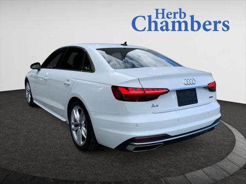 2022 Audi A4 Premium Plus 45 TFSI S line quattro S tronic