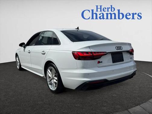 2022 Audi A4 Premium Plus 45 TFSI S line quattro S tronic