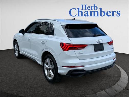 2024 Audi Q3 Premium 45 TFSI S line quattro Tiptronic