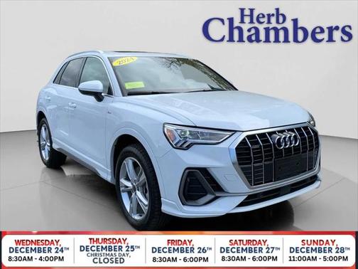 2024 Audi Q3 Premium 45 TFSI S line quattro Tiptronic