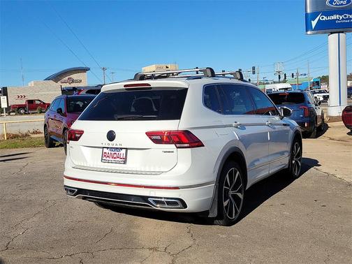 2024 Volkswagen Tiguan 2.0T SEL R-Line 4MOTION