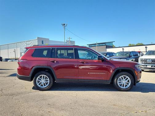 2023 Jeep Grand Cherokee L Laredo