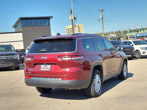 2023 Jeep Grand Cherokee L Laredo