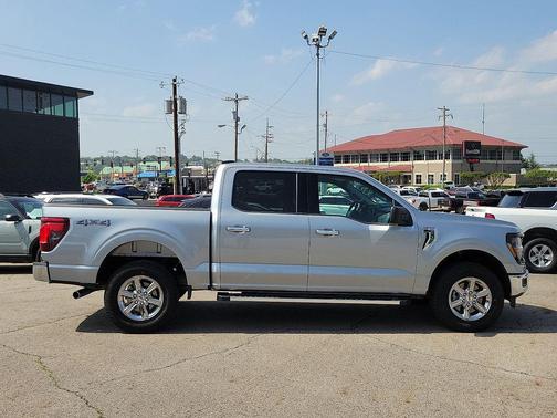 ICONIC SILVER METALLIC 2025 Ford F-150 XLT