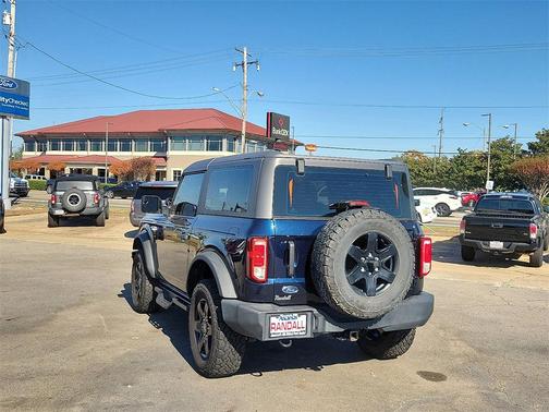 2021 Ford Bronco Base