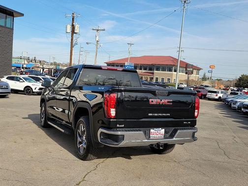 2024 GMC Sierra 1500 SLE