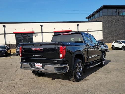 2024 GMC Sierra 1500 SLE