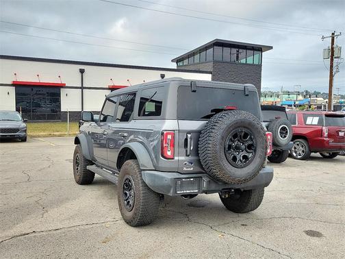 2024 Ford Bronco Outer Banks