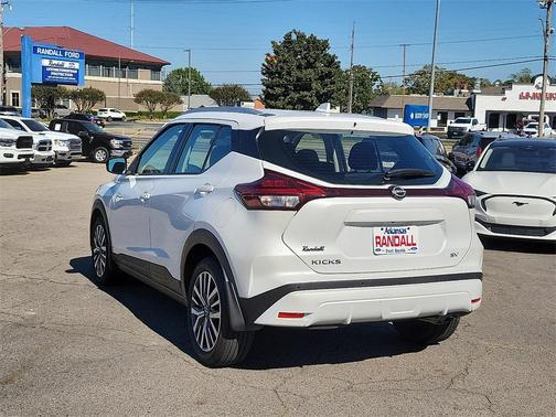 2023 Nissan Kicks SV