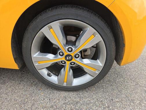 2016 Hyundai Veloster Base