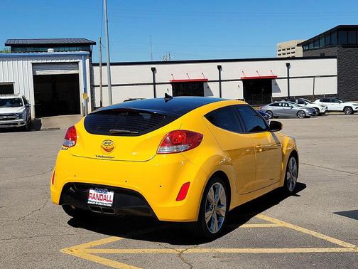 2016 Hyundai Veloster Base
