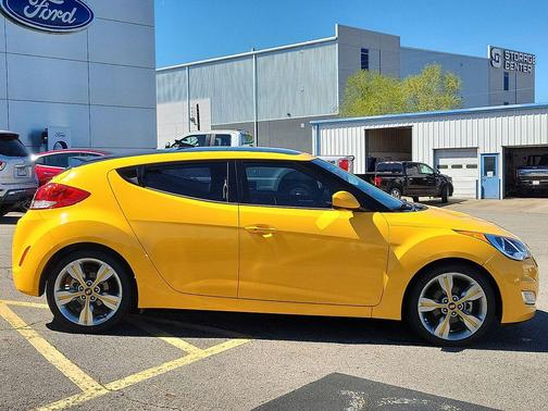 2016 Hyundai Veloster Base